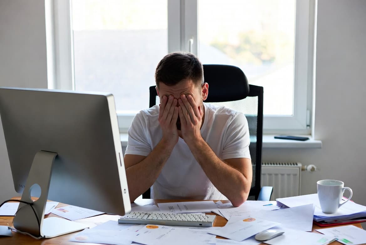 How to Stop Living Paycheck to Paycheck in 2026
